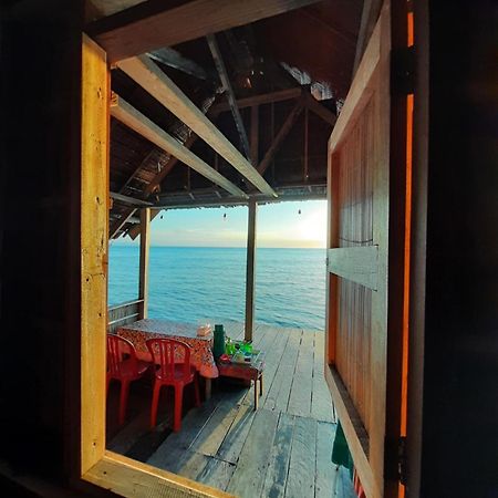 Besir Nyanse Homestay - Raja Ampat מראה חיצוני תמונה